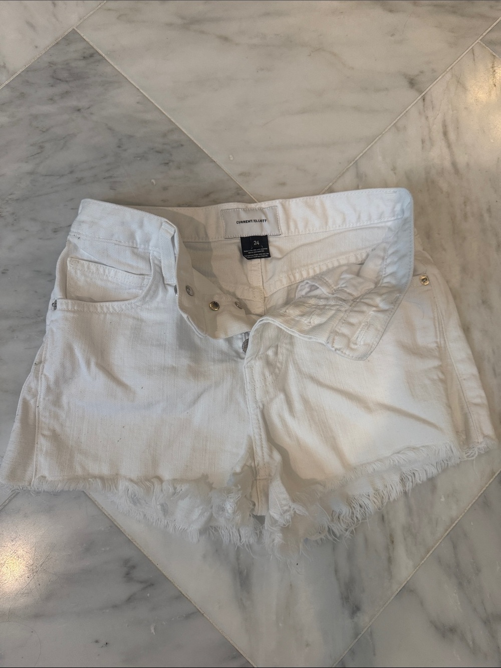 Current Elliot White Denim Frayed Hem Women's Shorts